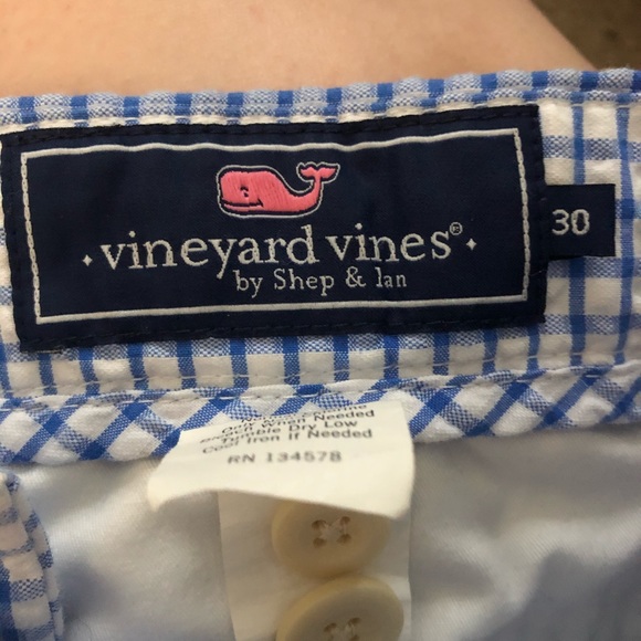 Vineyard vine shorts - Picture 3 of 3